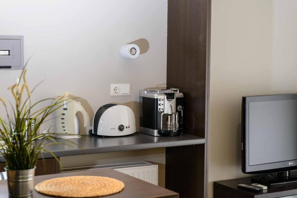 City Lux2Modern Apartment Next To Kerameikos Metro เอเธนส์ ภายนอก รูปภาพ