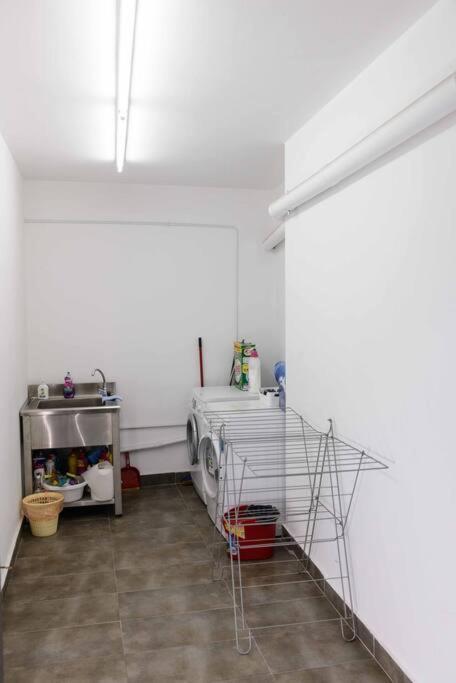 City Lux2Modern Apartment Next To Kerameikos Metro เอเธนส์ ภายนอก รูปภาพ